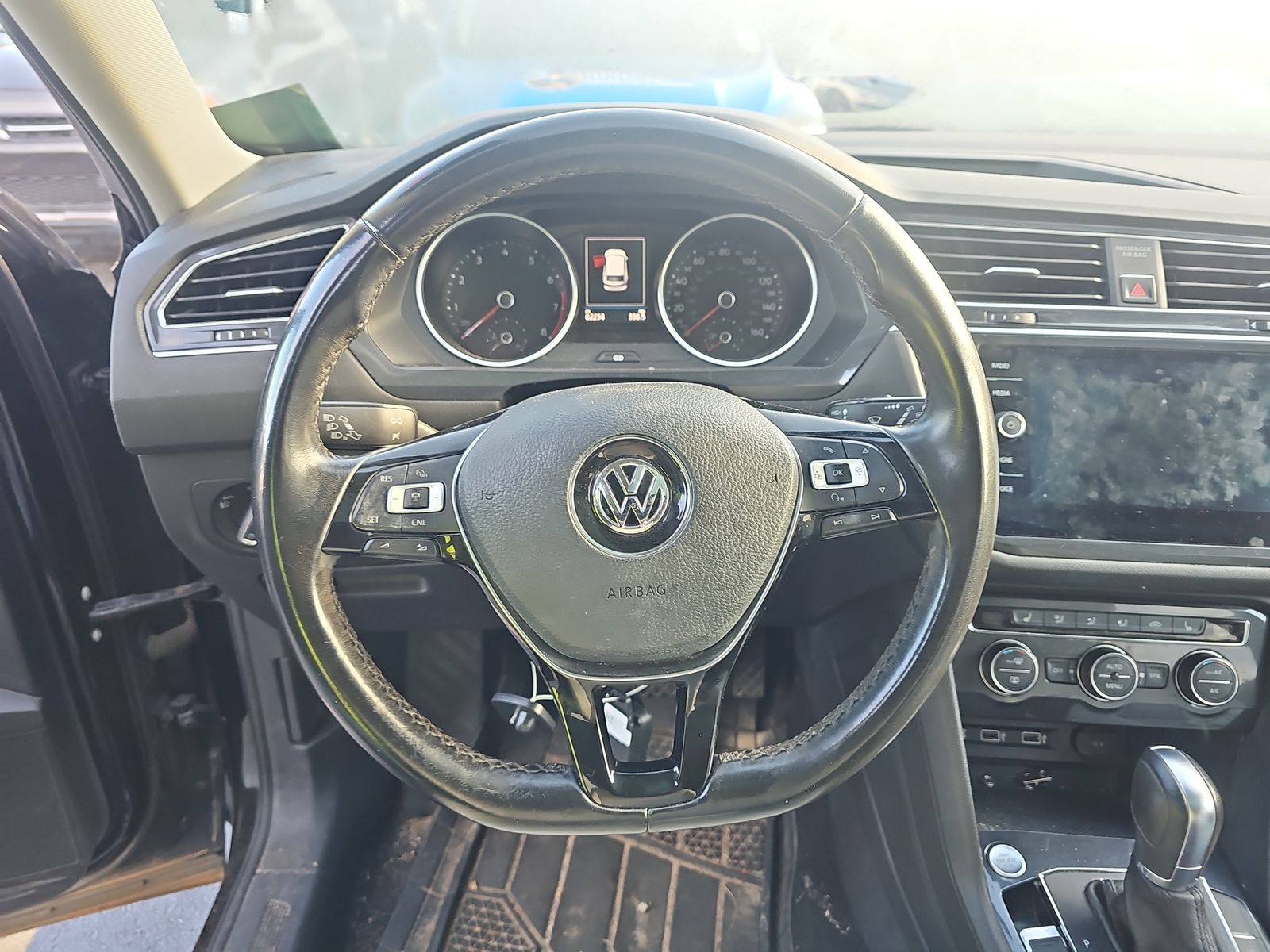 2018 Volkswagen Tiguan SEL FWD