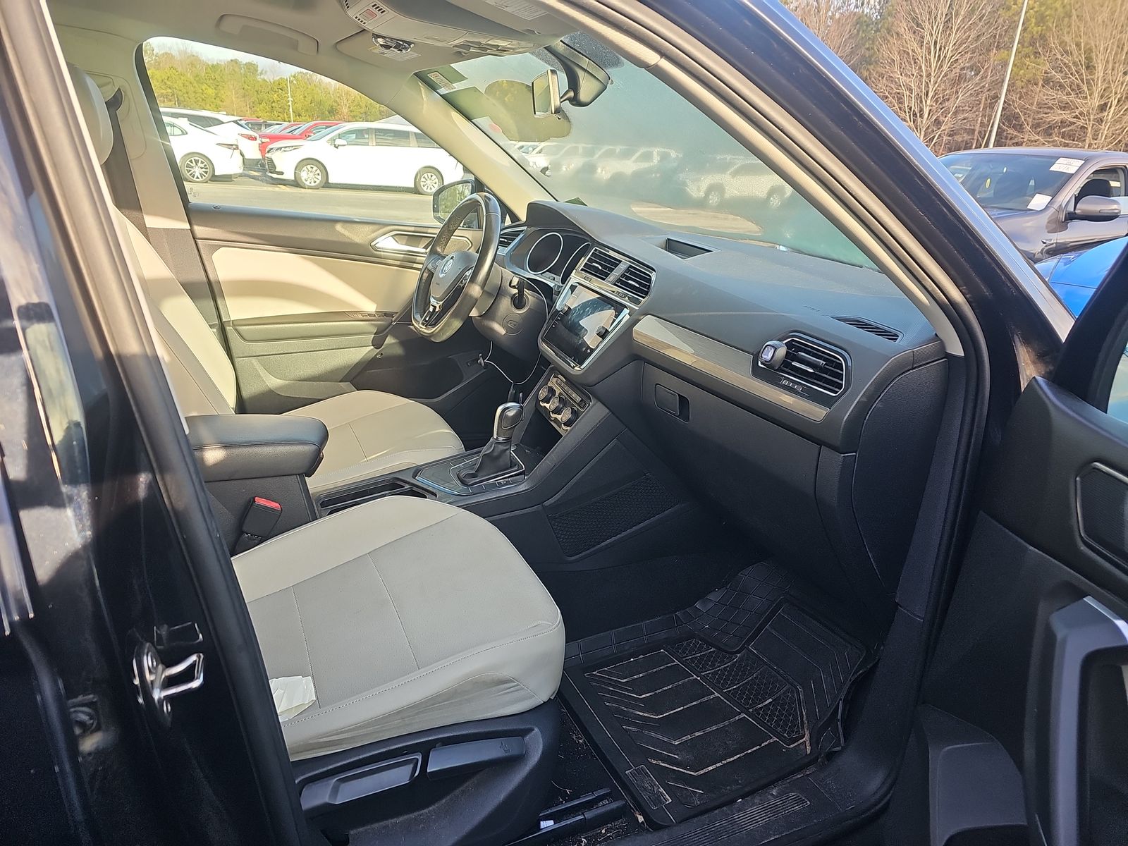 2018 Volkswagen Tiguan SEL FWD