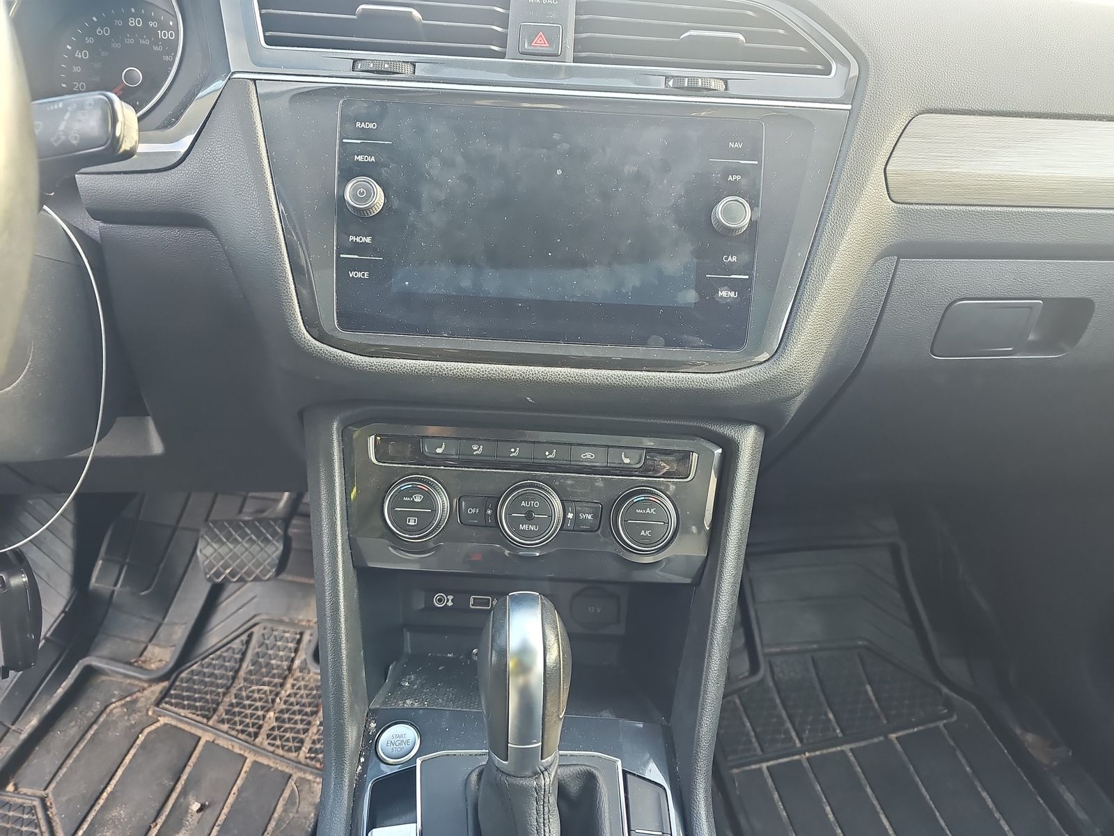 2018 Volkswagen Tiguan SEL FWD