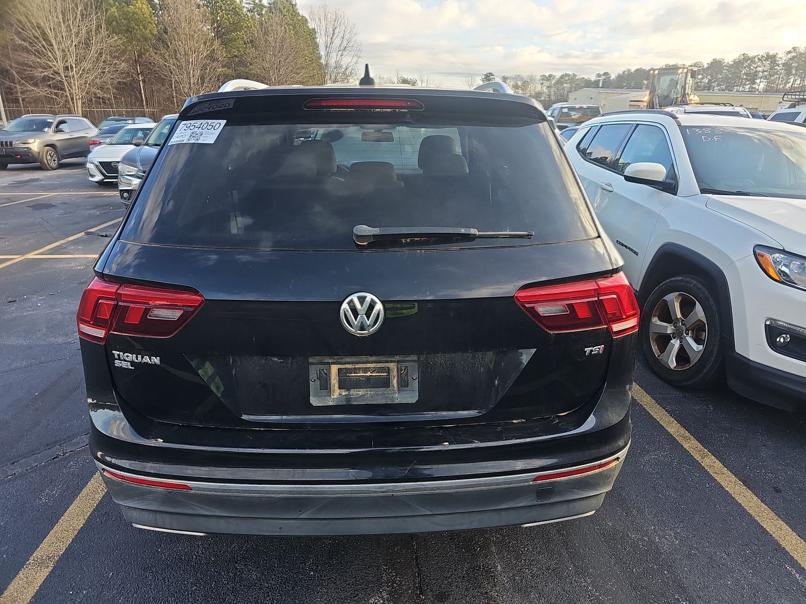 2018 Volkswagen Tiguan SEL FWD