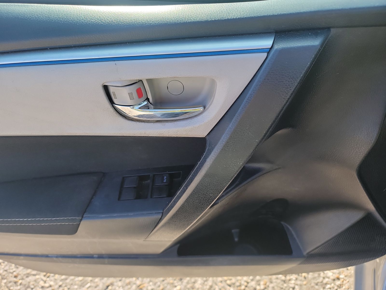 2014 Toyota Corolla LE FWD