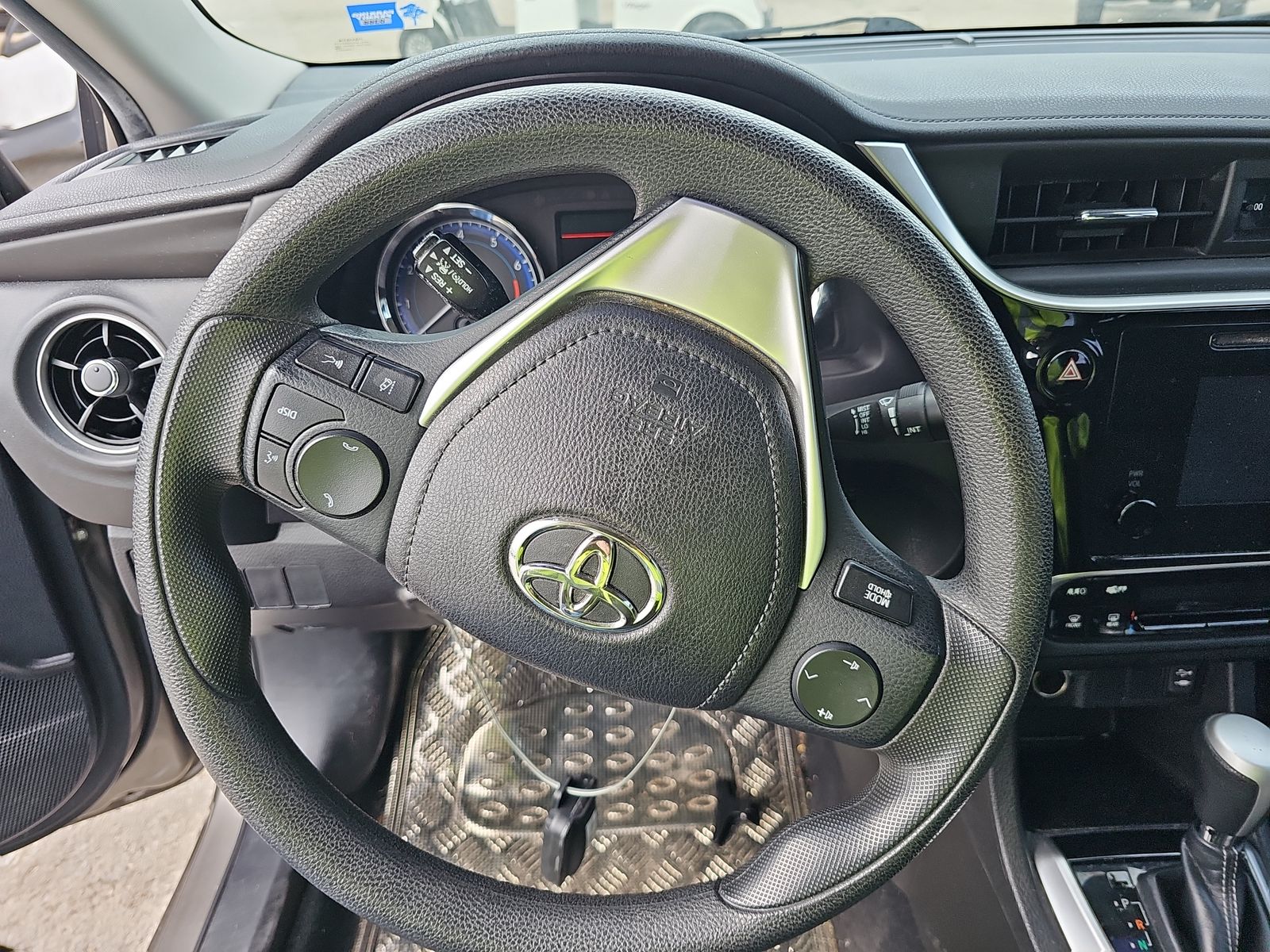 2019 Toyota Corolla LE FWD