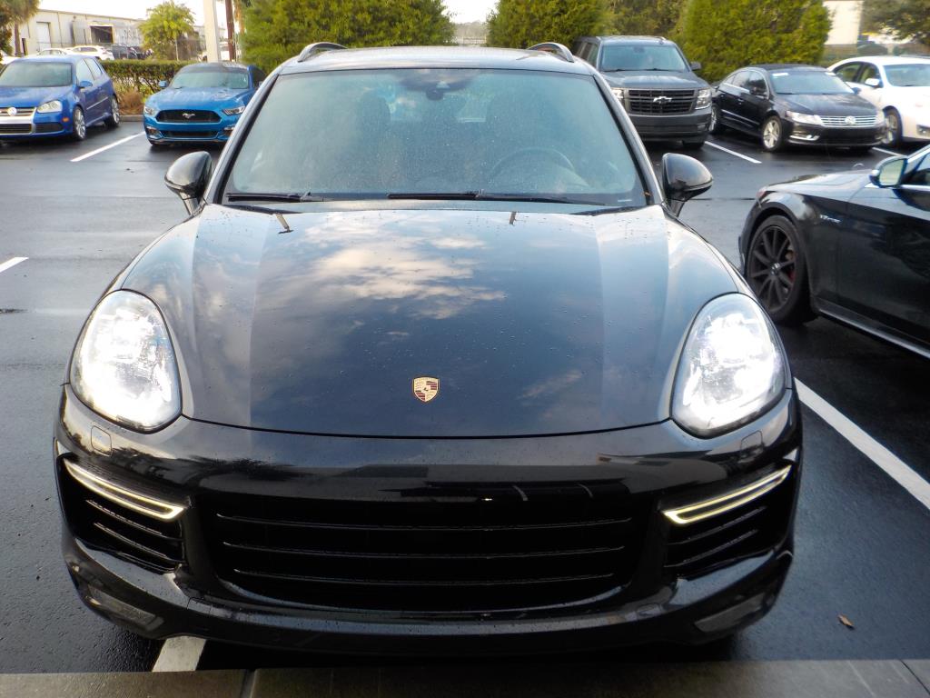 2016 Porsche Cayenne Turbo S AWD