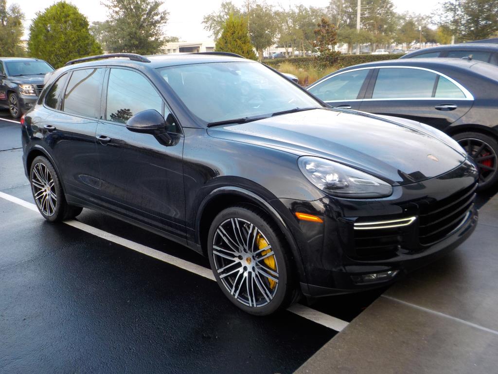 2016 Porsche Cayenne Turbo S AWD