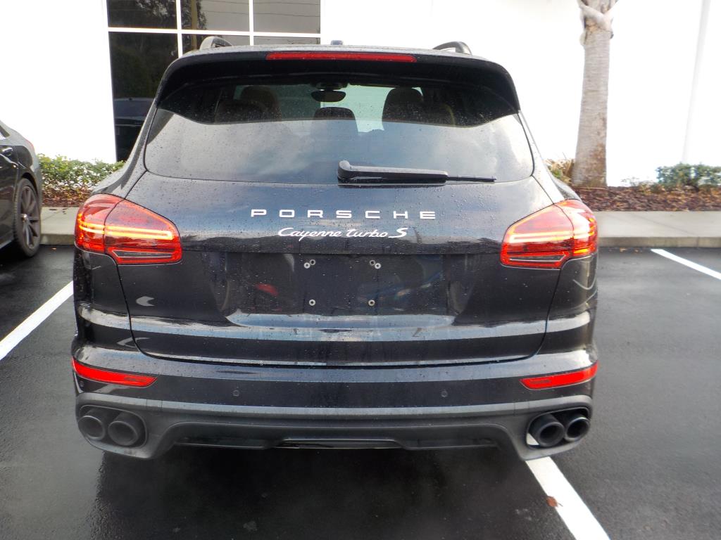 2016 Porsche Cayenne Turbo S AWD