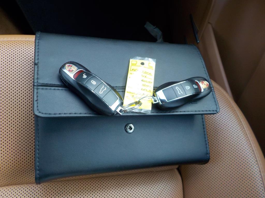 2016 Porsche Cayenne Turbo S AWD