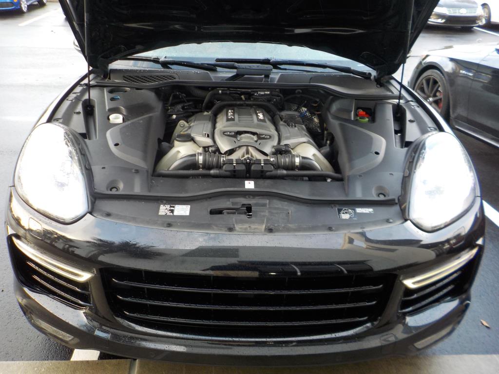 2016 Porsche Cayenne Turbo S AWD