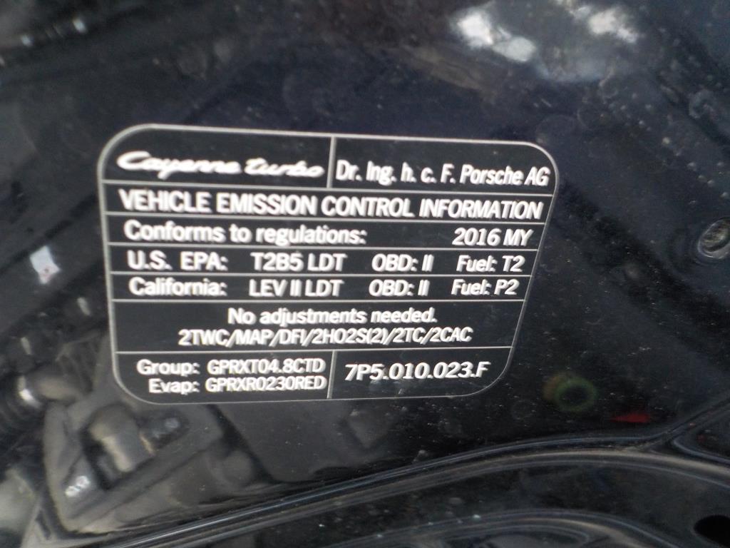 2016 Porsche Cayenne Turbo S AWD