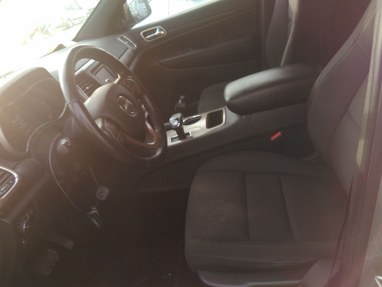 2015 Jeep Grand Cherokee LAREDO AWD