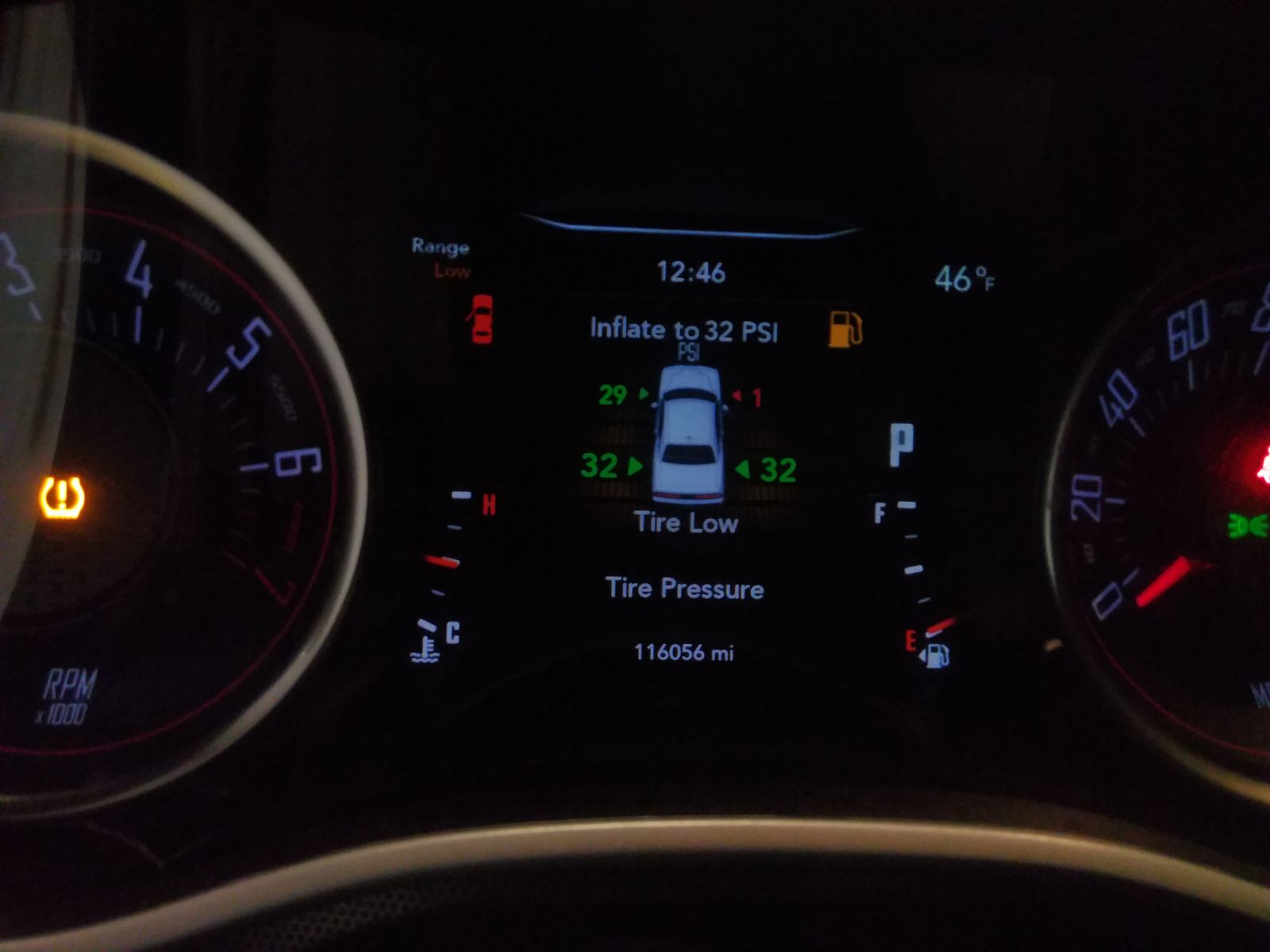 2017 Dodge Challenger SXT PLUS RWD