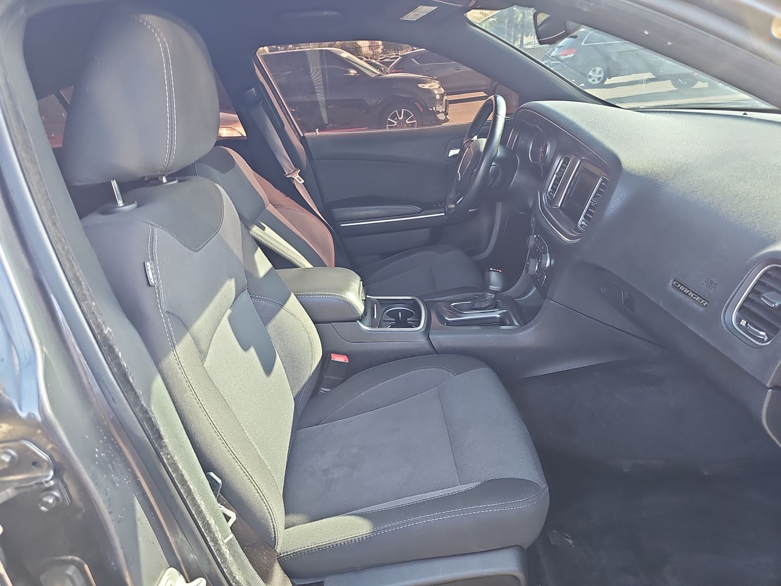 2017 Dodge Charger SE RWD