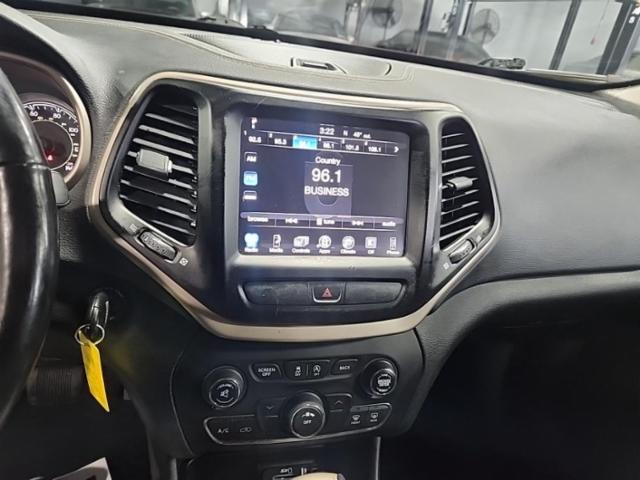 2015 Jeep Cherokee LATITUDE AWD