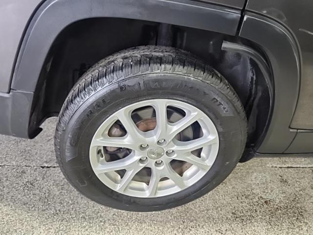 2015 Jeep Cherokee LATITUDE AWD