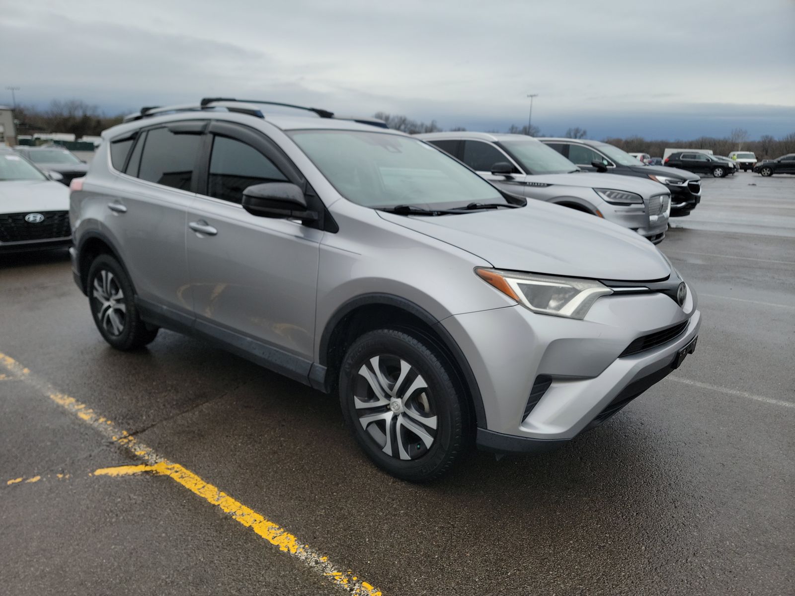 2017 Toyota RAV4 LE FWD