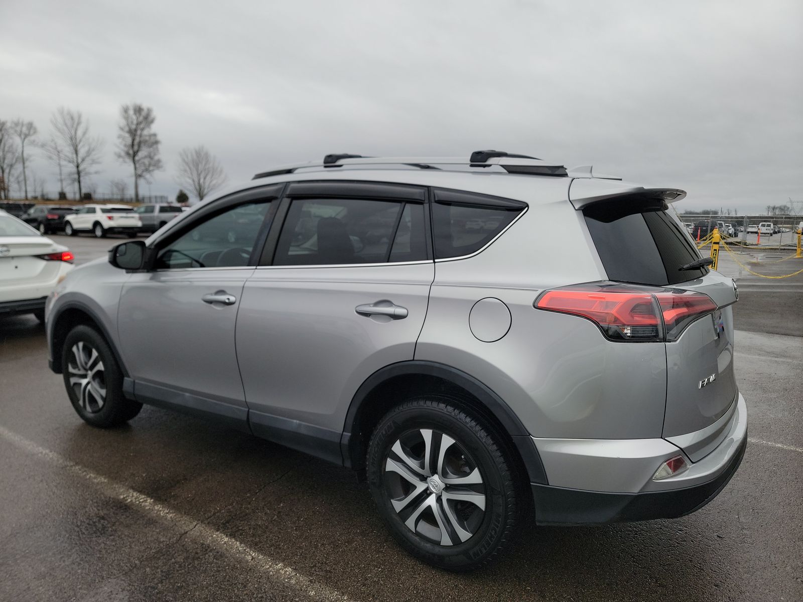 2017 Toyota RAV4 LE FWD