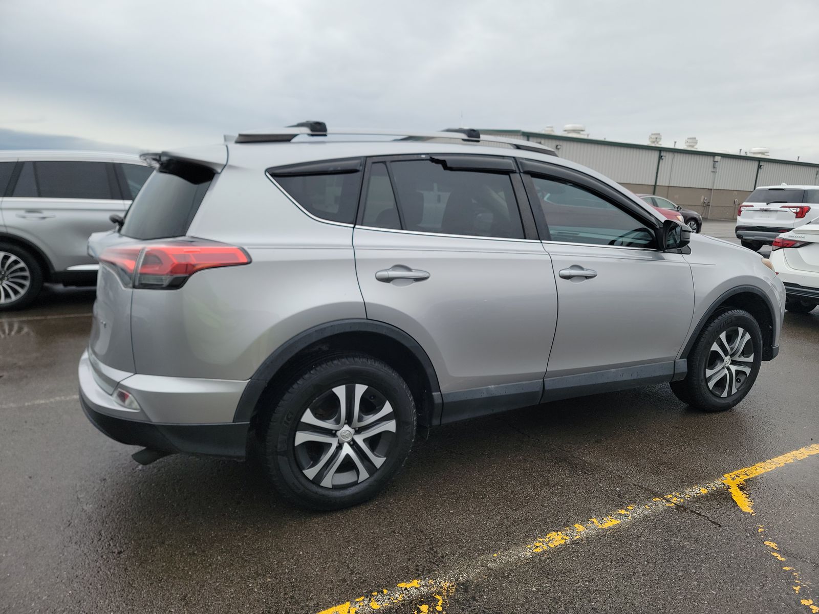 2017 Toyota RAV4 LE FWD