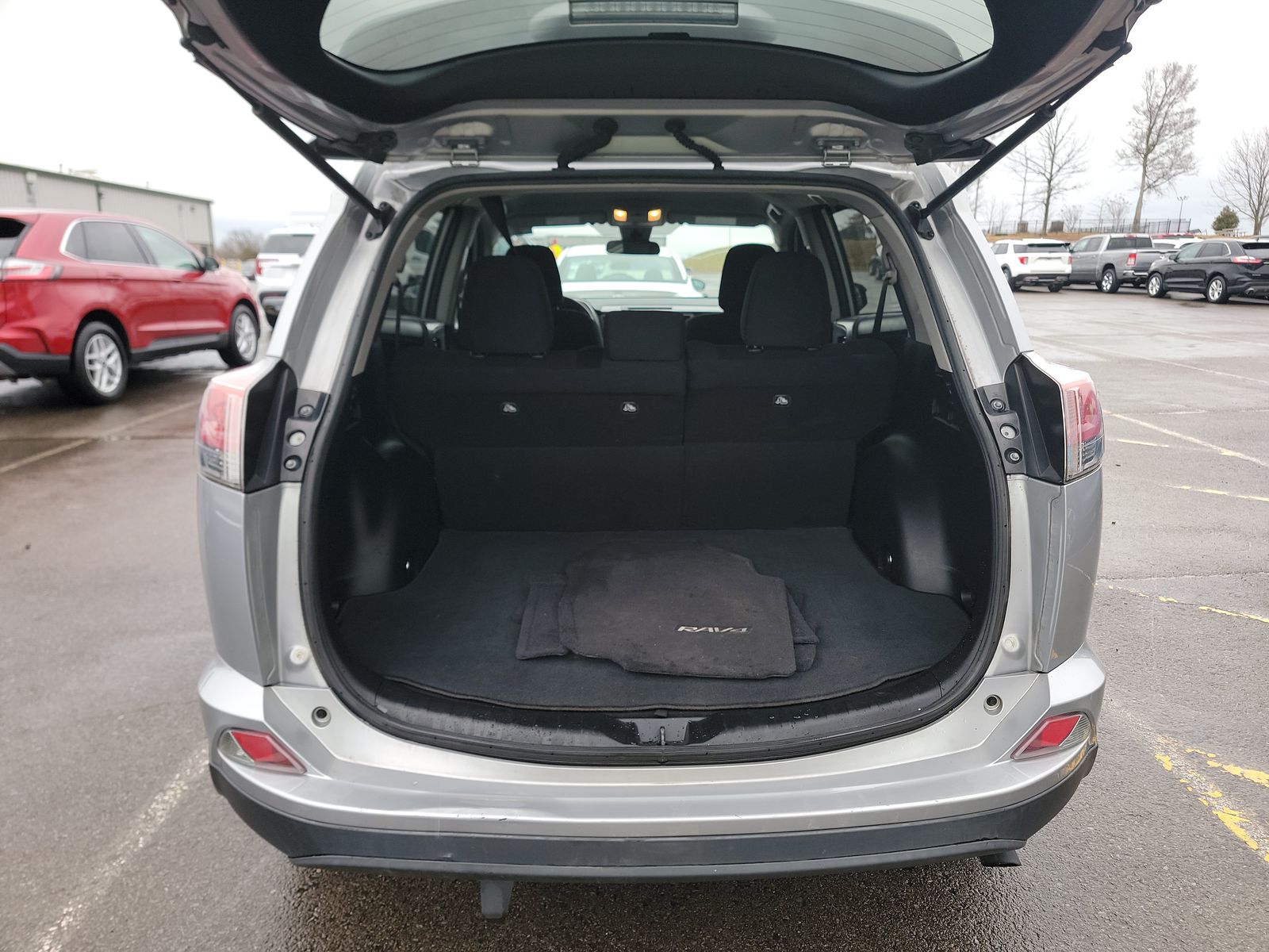 2017 Toyota RAV4 LE FWD