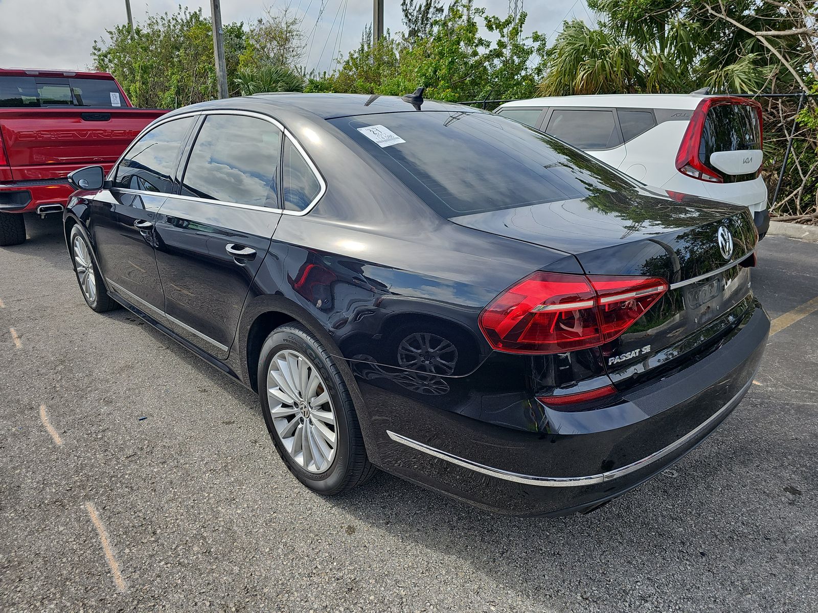 2017 Volkswagen Passat 1.8T SE FWD