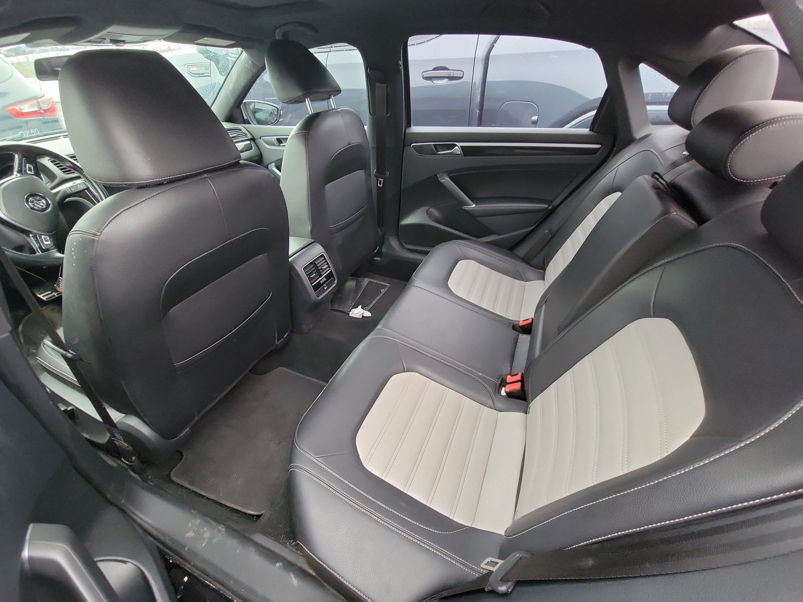 2018 Volkswagen Passat V6 GT FWD