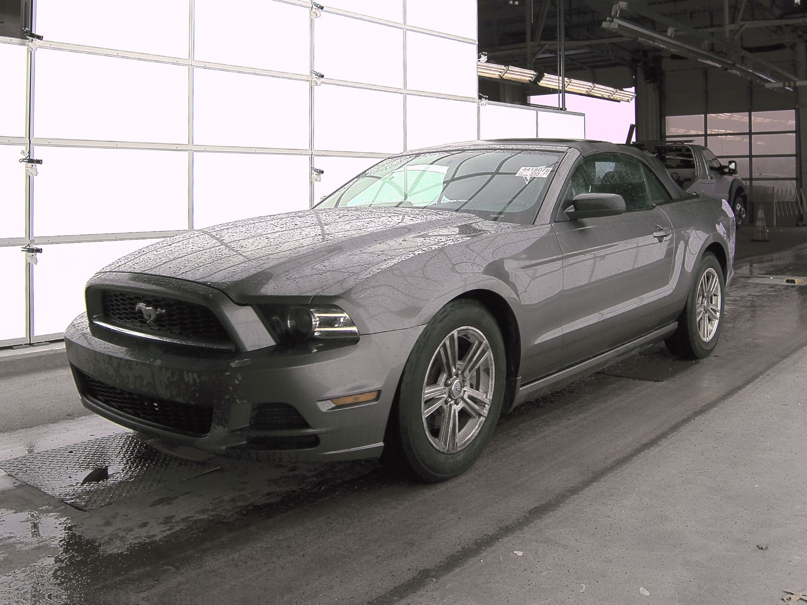 2014 Ford Mustang V6 RWD