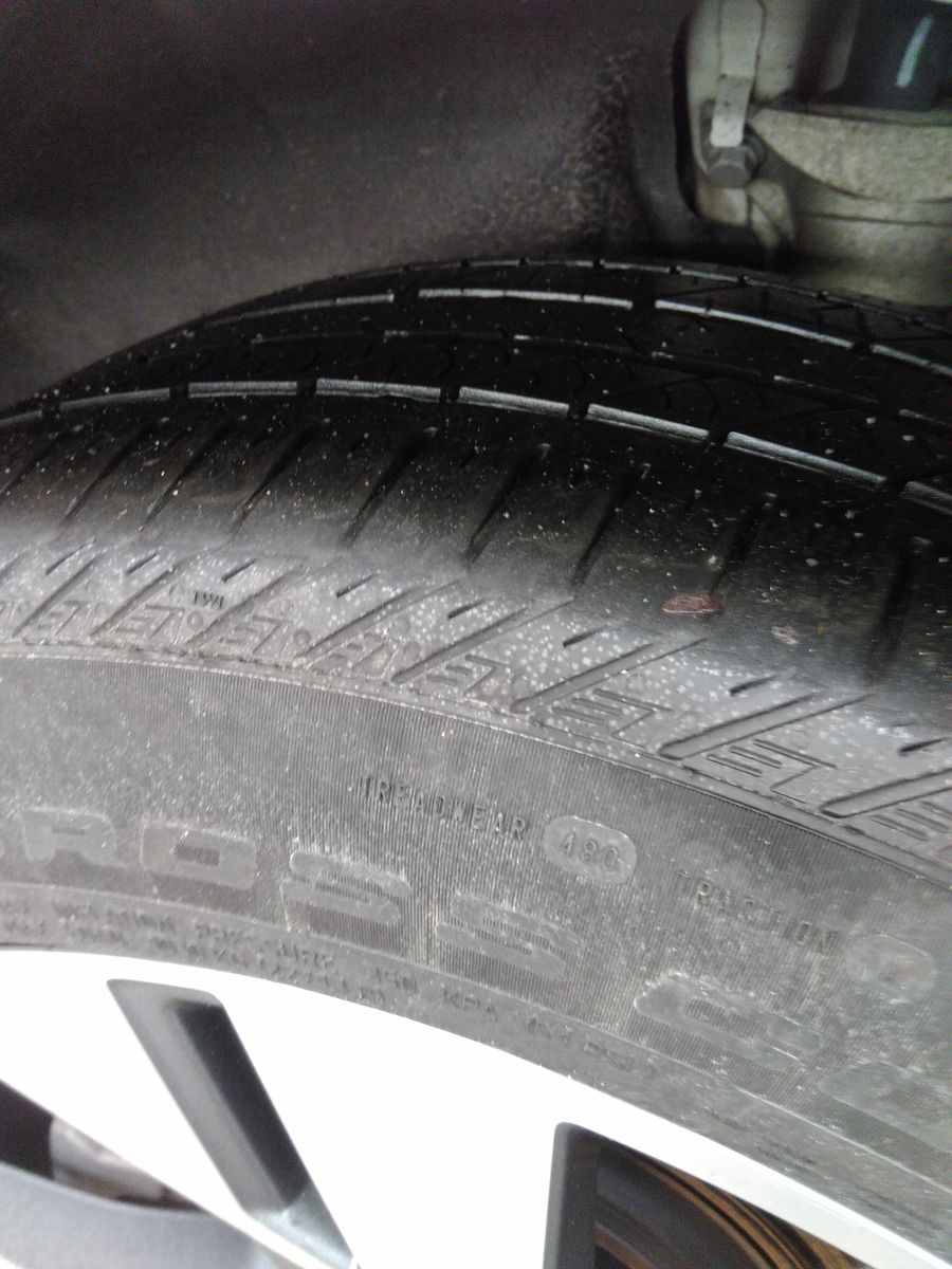 2022 Audi e-tron Premium AWD