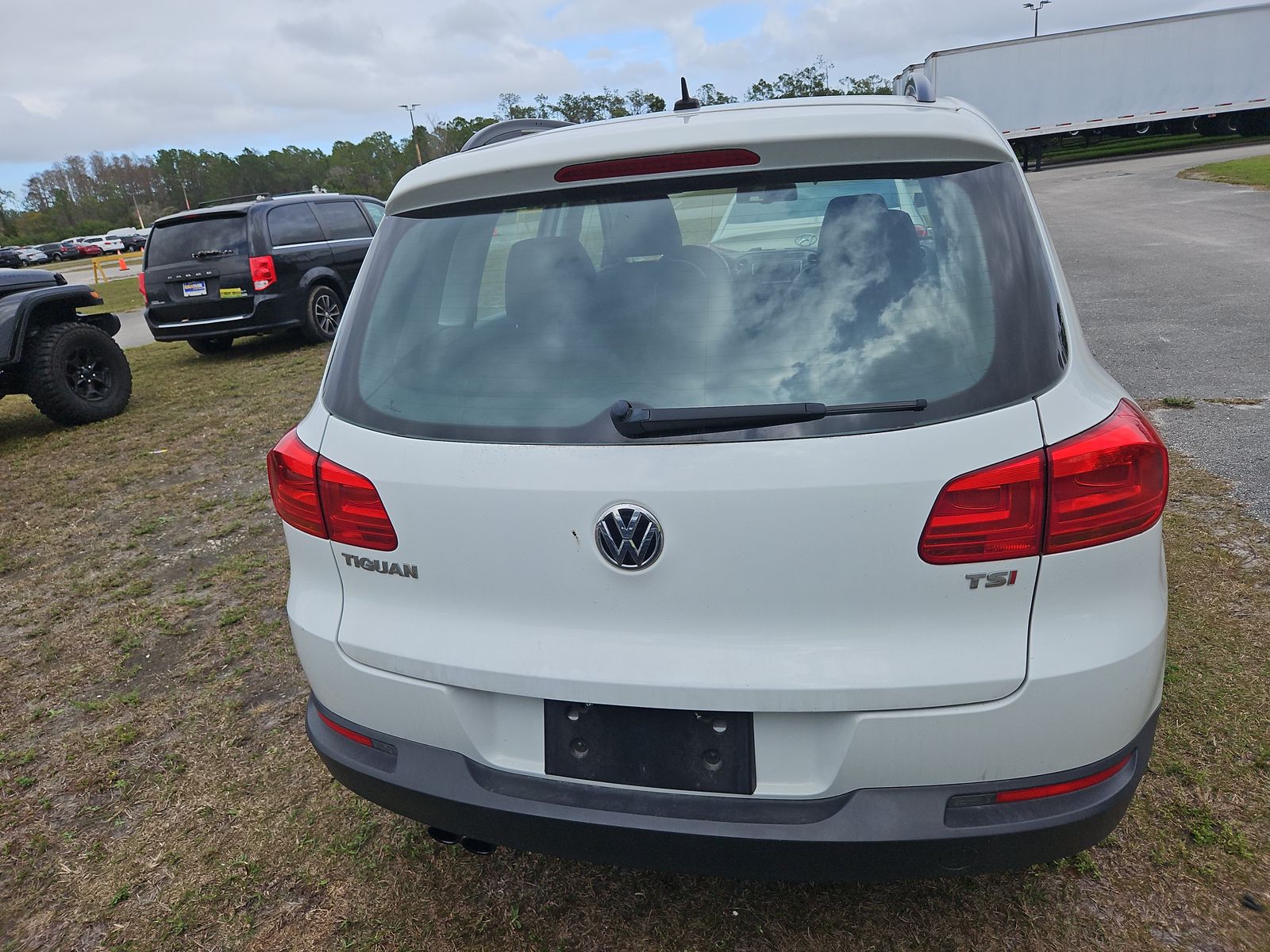 2016 Volkswagen Tiguan S FWD