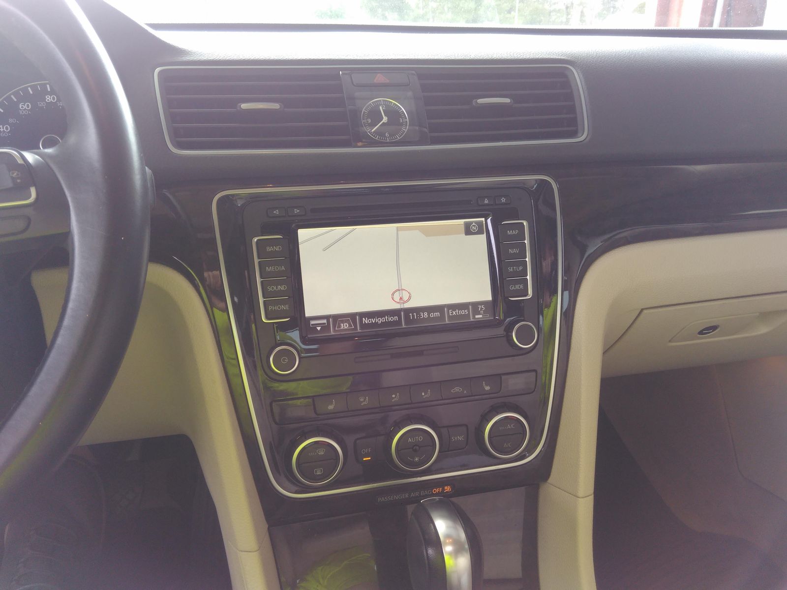 2014 Volkswagen Passat 1.8T SEL Premium FWD