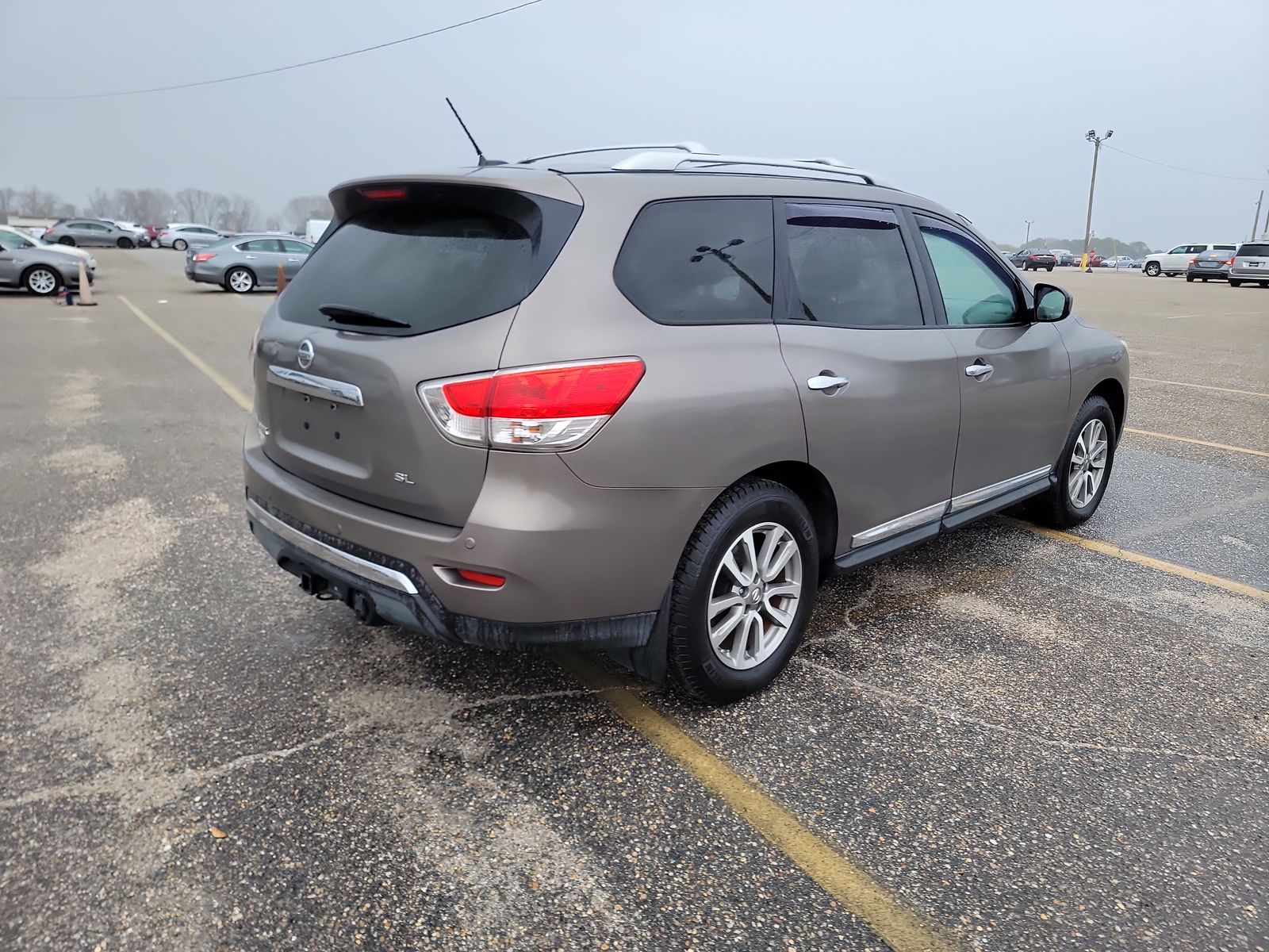 2013 Nissan Pathfinder SL FWD