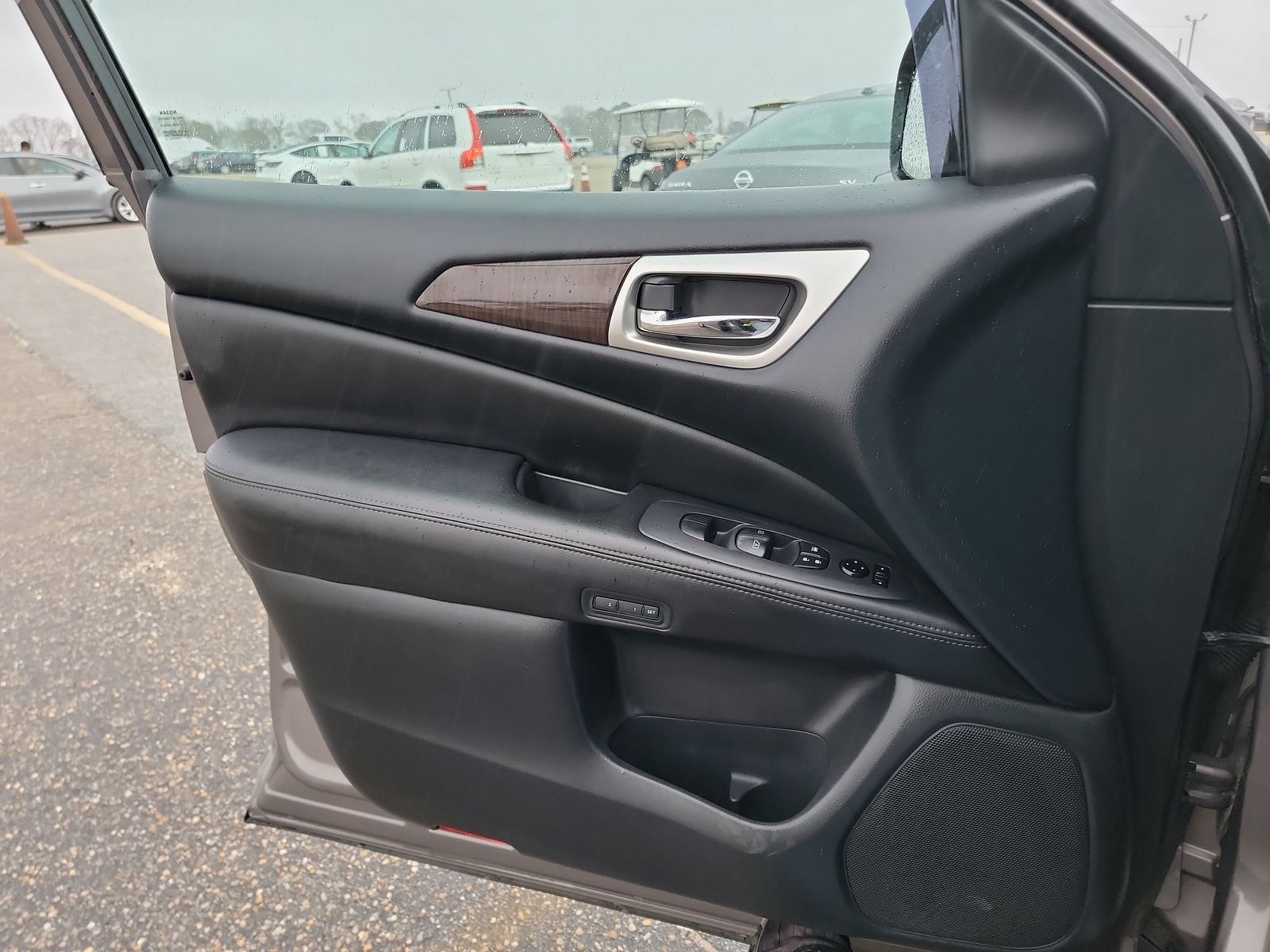 2013 Nissan Pathfinder SL FWD