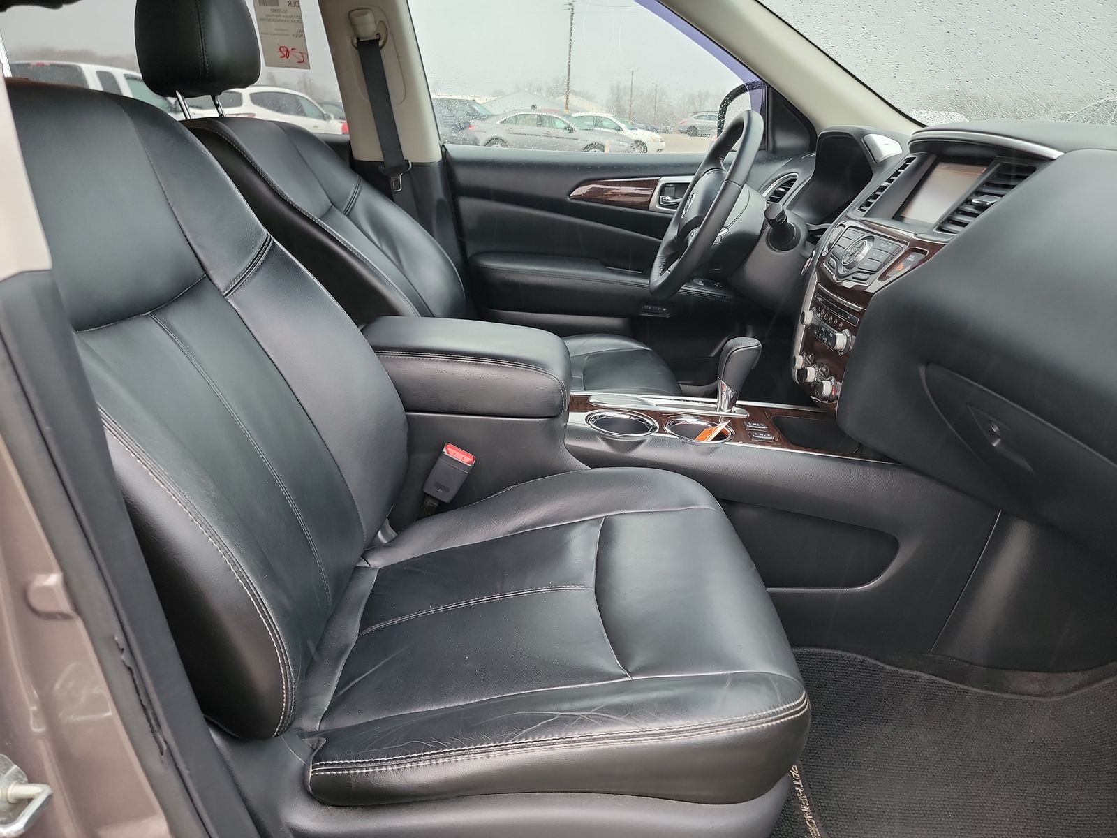 2013 Nissan Pathfinder SL FWD