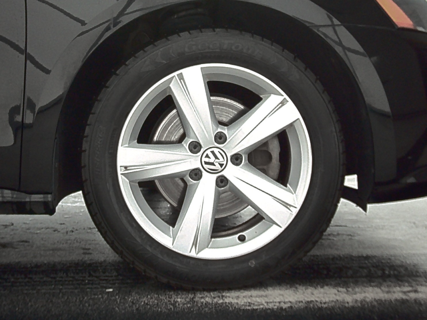 2015 Volkswagen Passat 1.8T LTD FWD