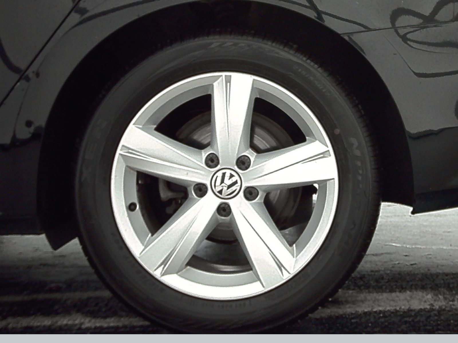 2015 Volkswagen Passat 1.8T LTD FWD