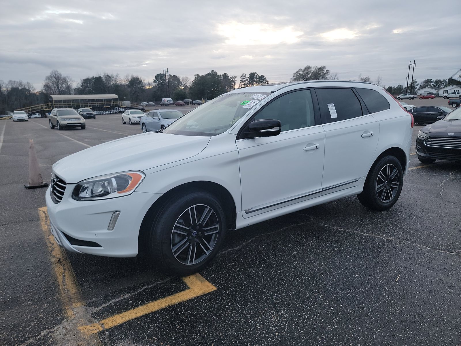 2017 Volvo XC60 DYNAMIC FWD