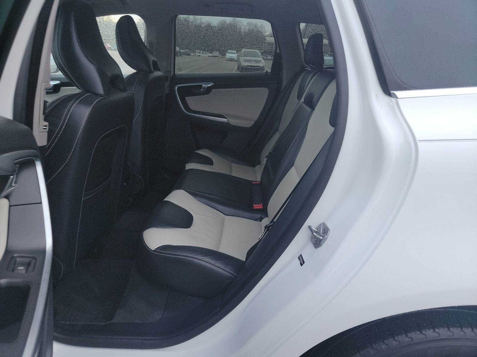 2017 Volvo XC60 DYNAMIC FWD