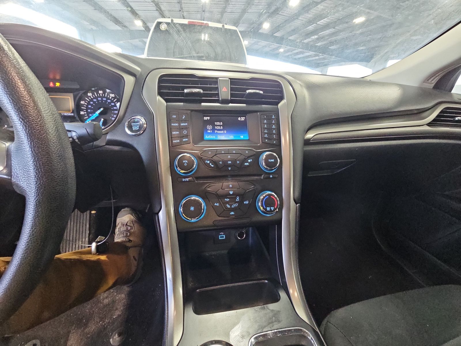 2017 Ford Fusion SE FWD
