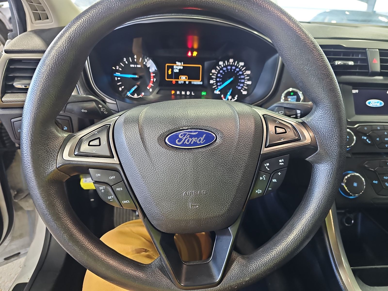 2017 Ford Fusion SE FWD
