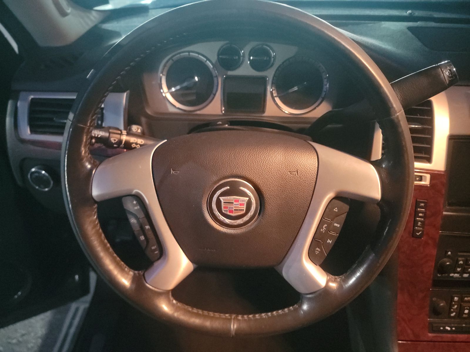 2011 Cadillac Escalade ESV Premium RWD