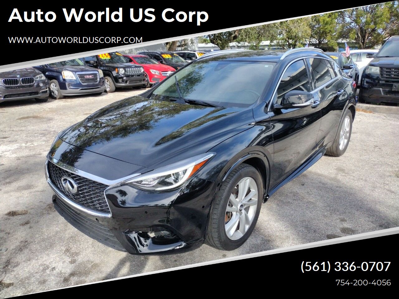 2017 INFINITI QX30 Premium
