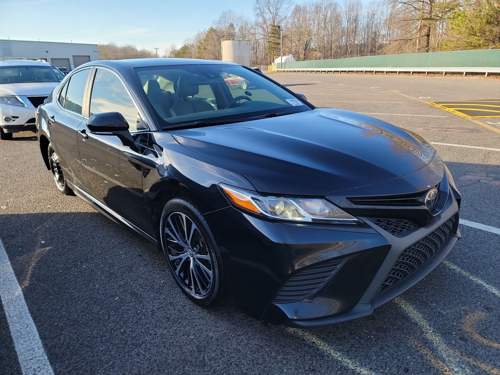 2019 Toyota Camry SE FWD