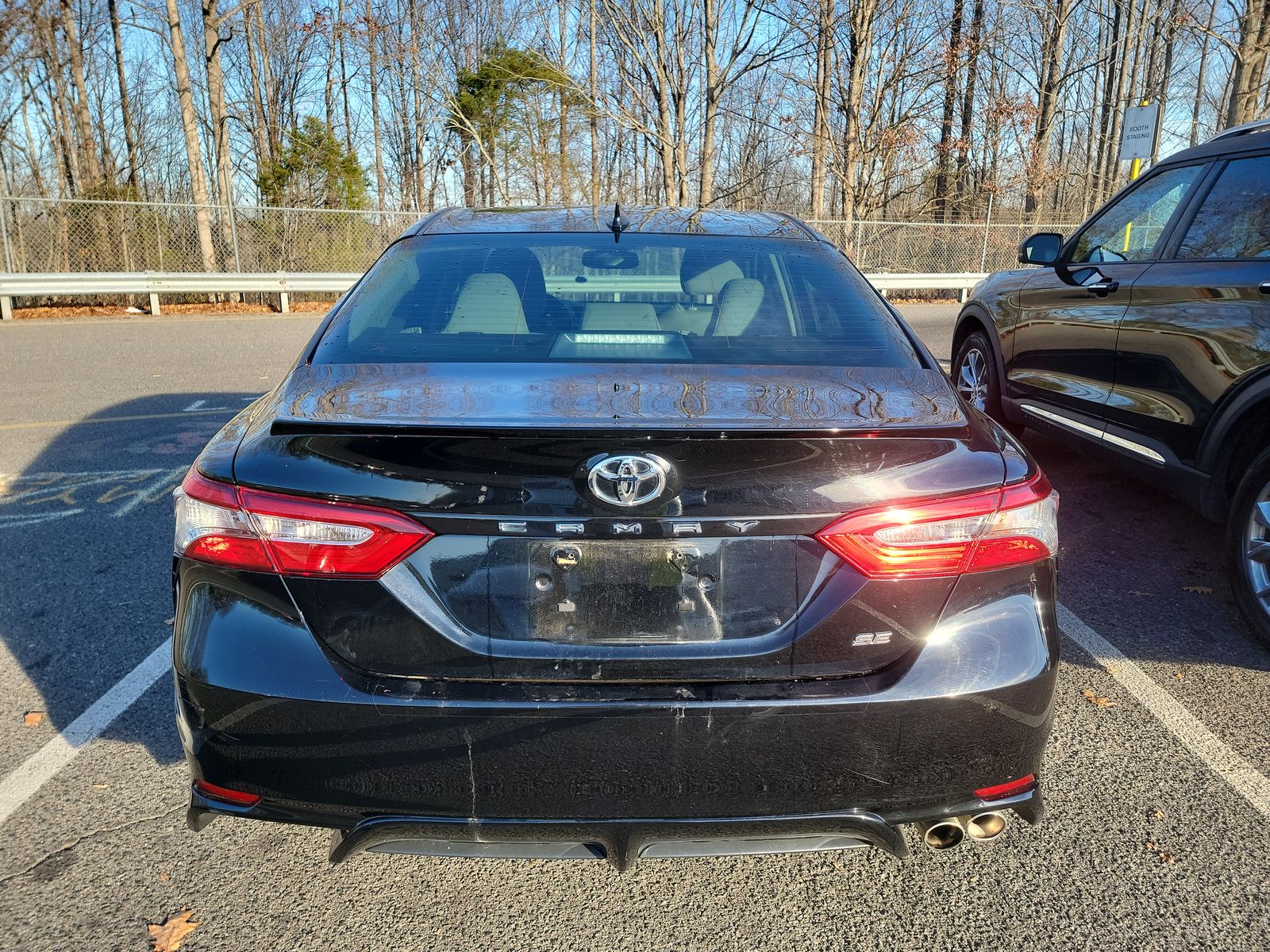 2019 Toyota Camry SE FWD