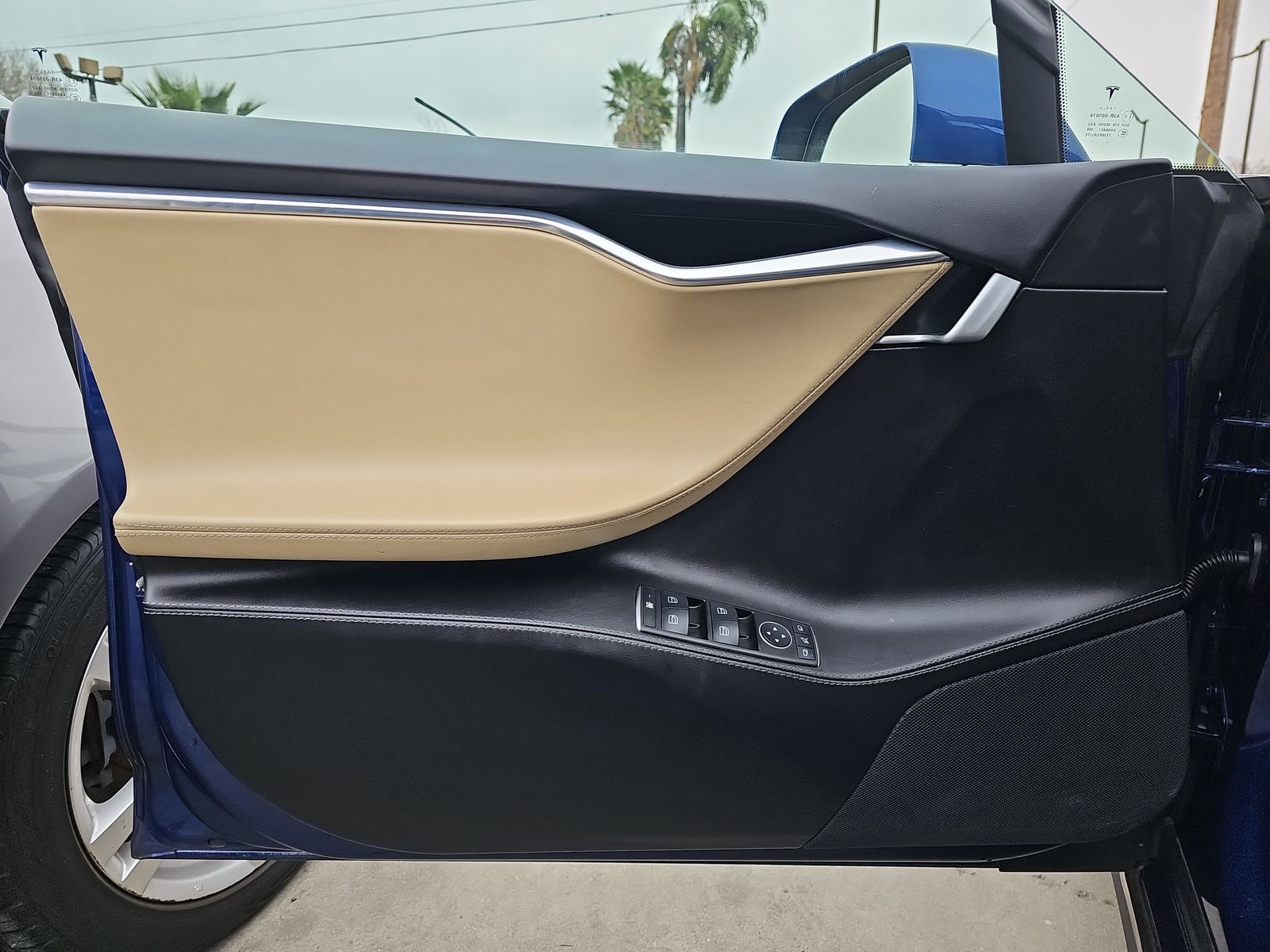 2015 Tesla Model S 70 RWD