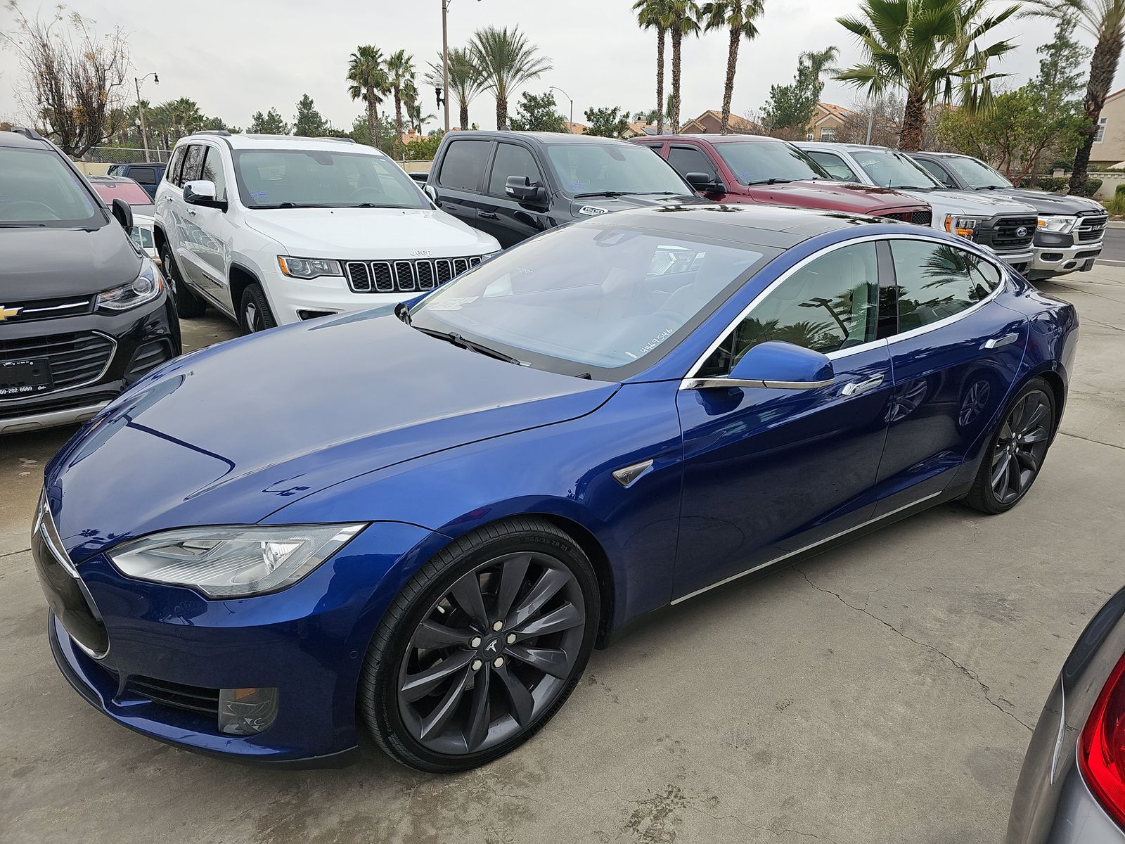 2015 Tesla Model S 70 RWD