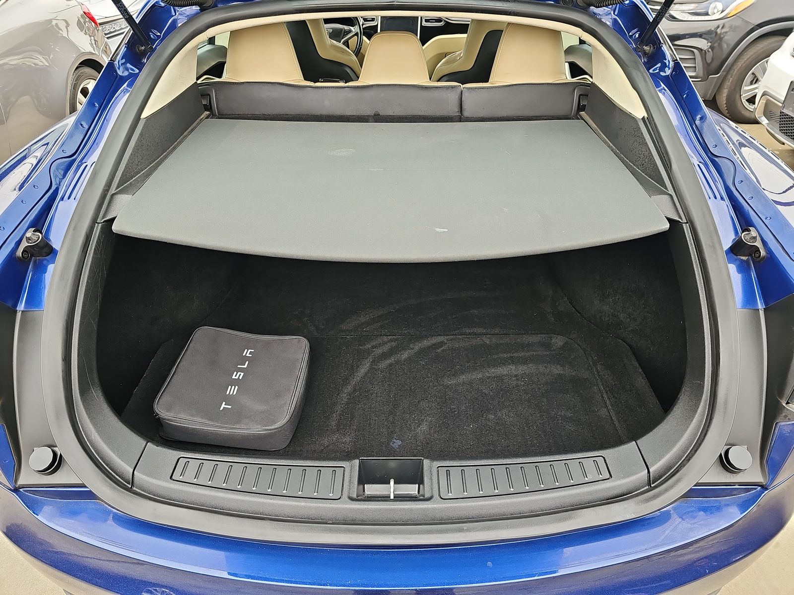 2015 Tesla Model S 70 RWD