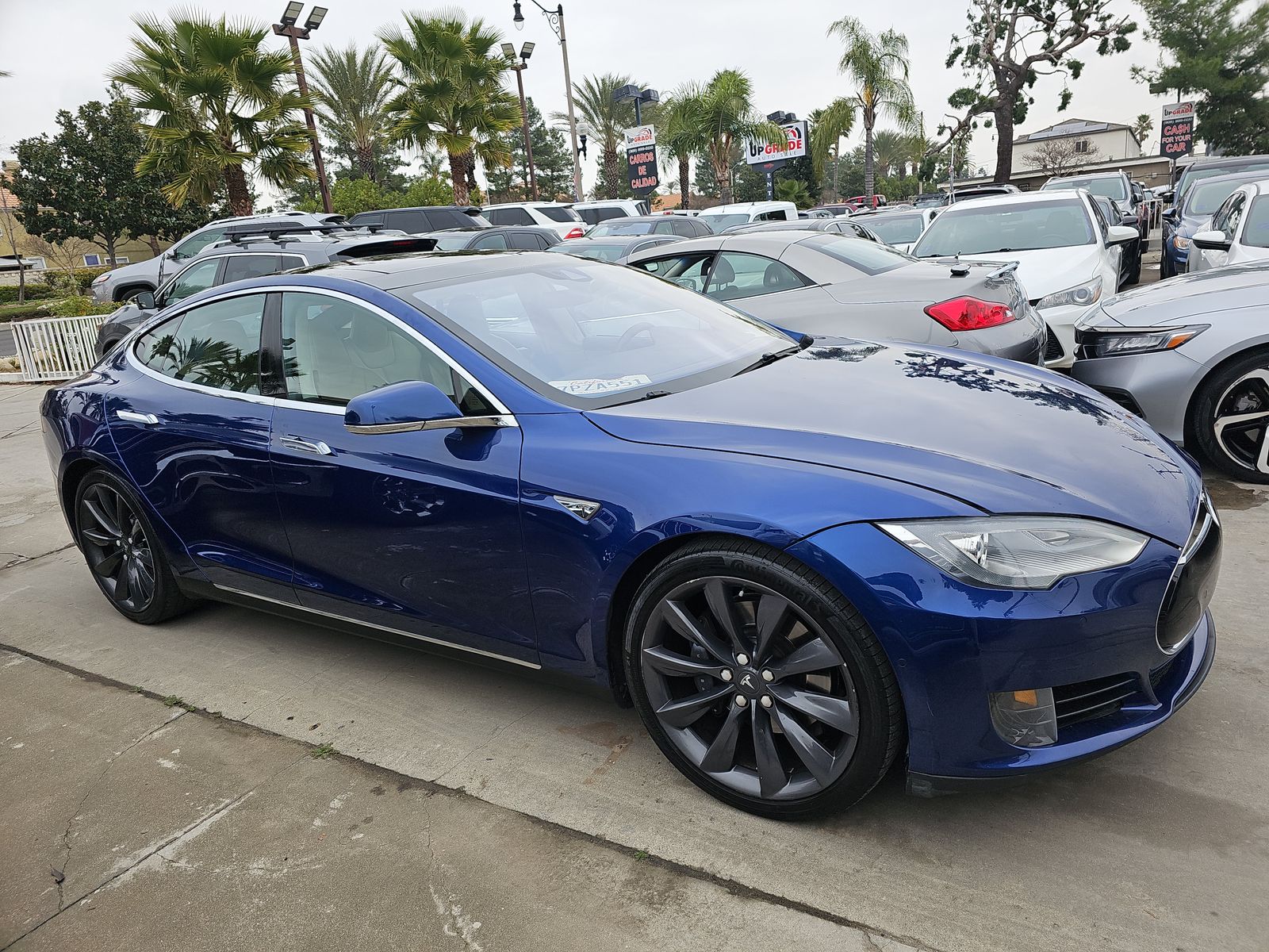 2015 Tesla Model S 70 RWD
