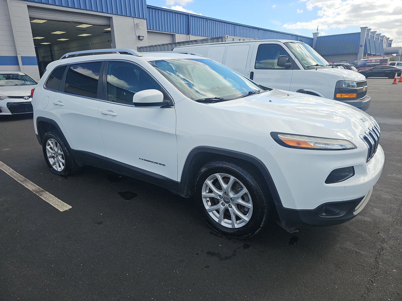2016 Jeep Cherokee LATITUDE FWD