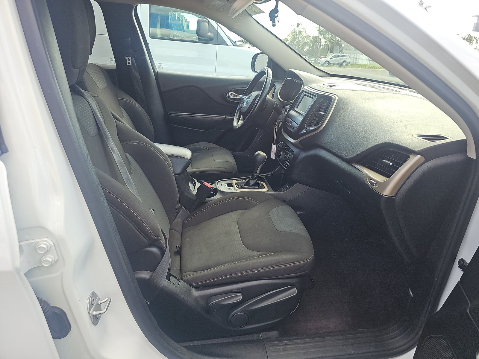 2016 Jeep Cherokee LATITUDE FWD