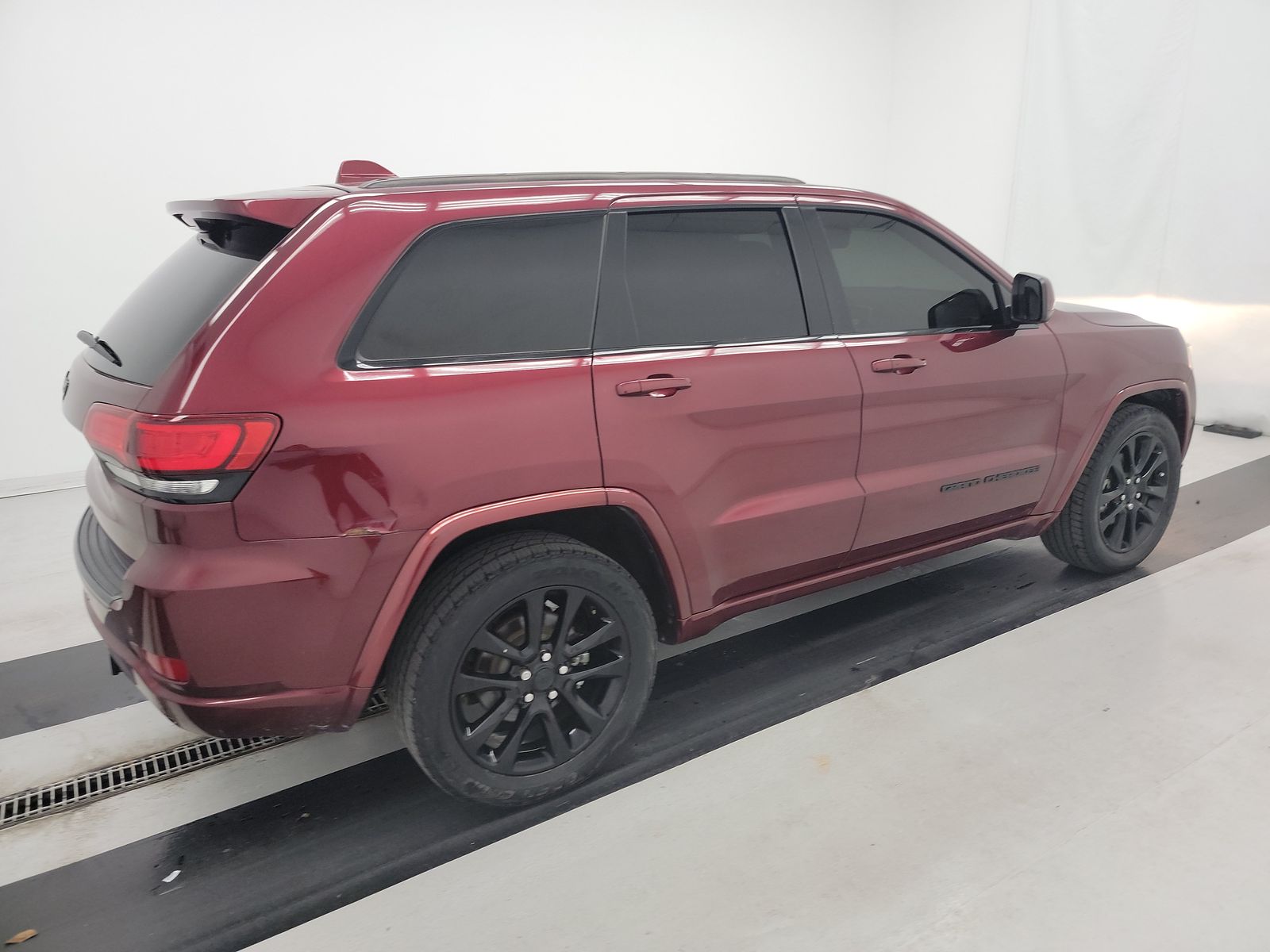 2018 Jeep Grand Cherokee Altitude RWD