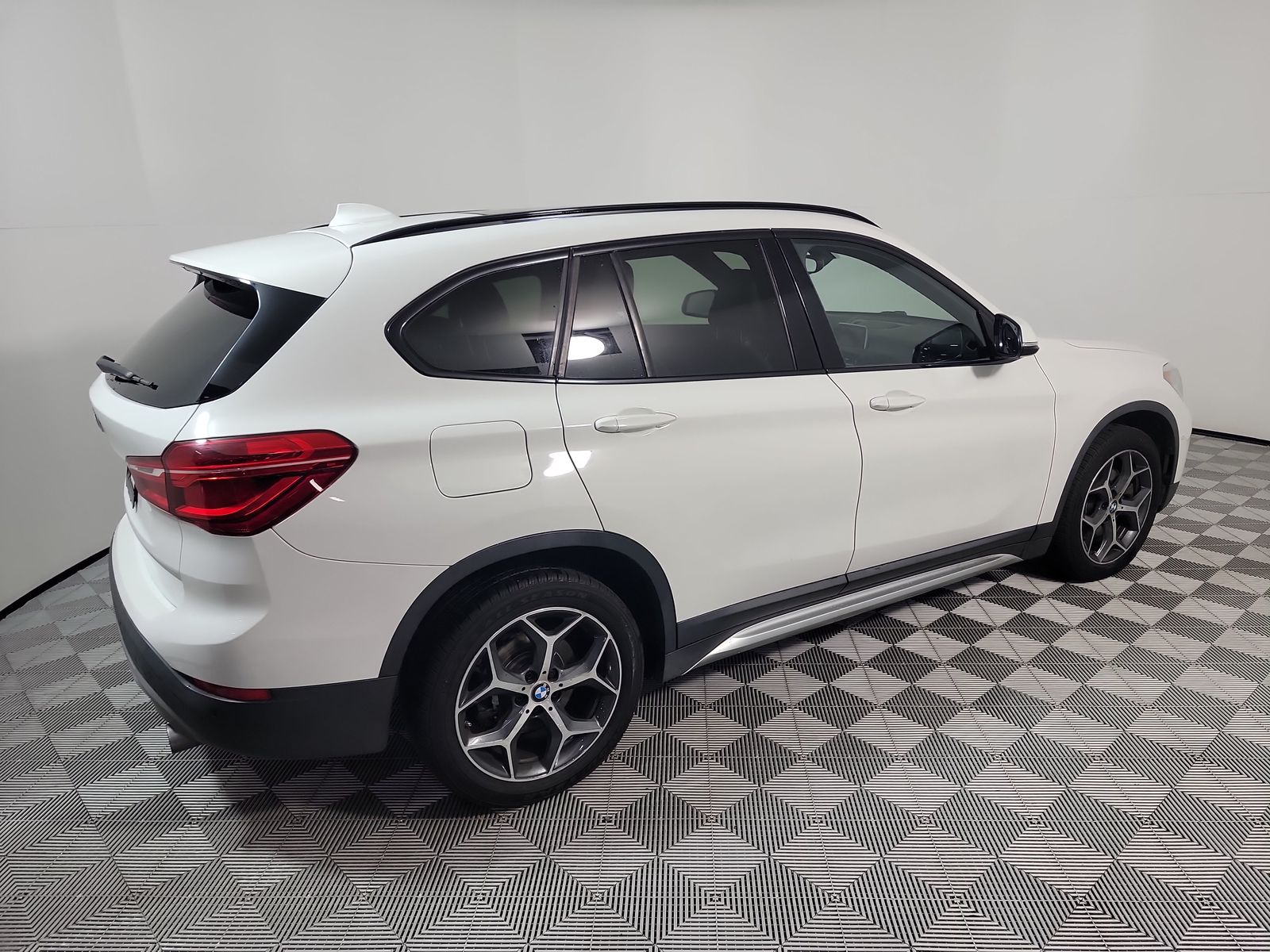 2017 BMW X1 28IS XLINE FWD
