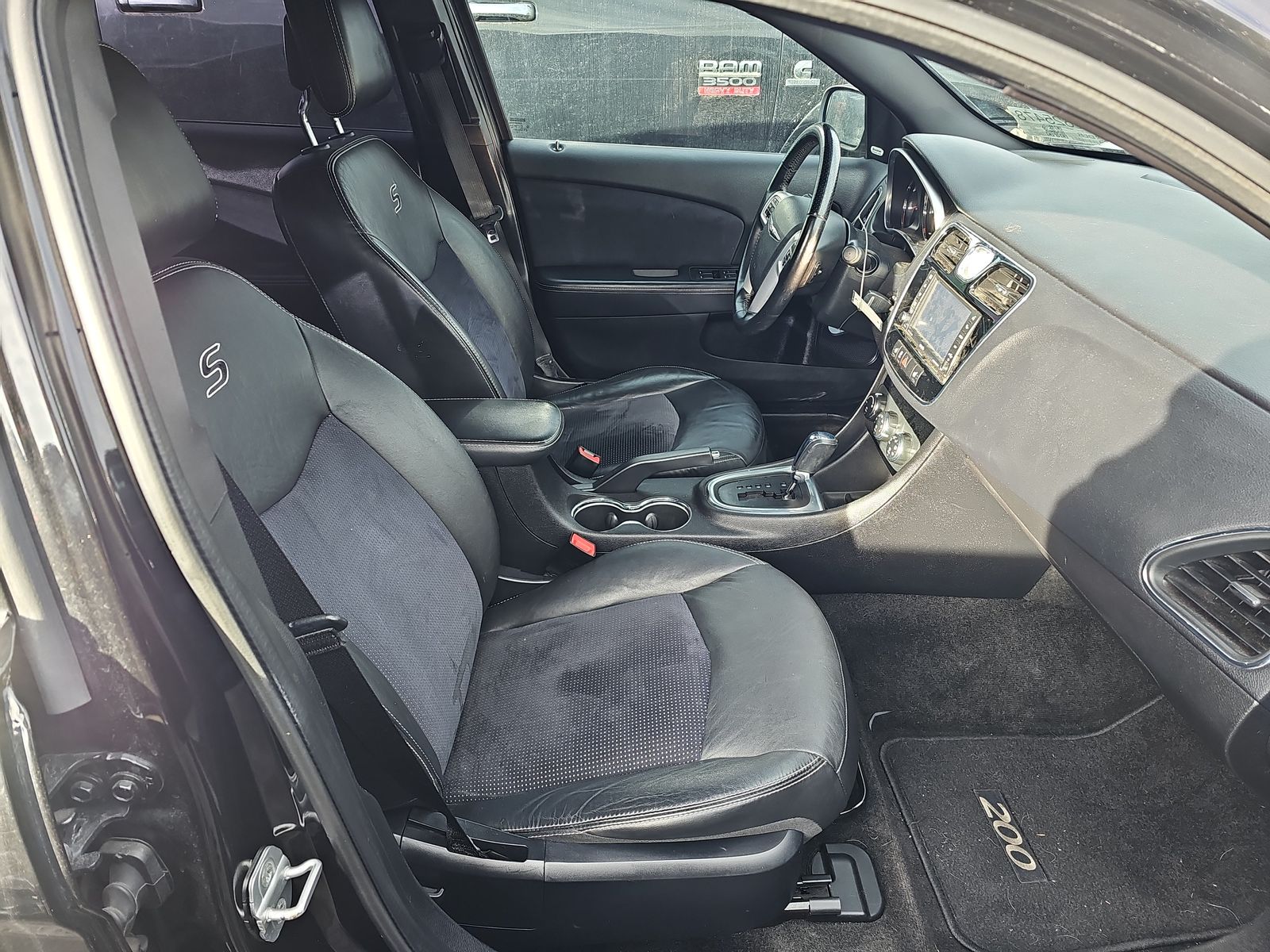 2011 Chrysler 200 S FWD