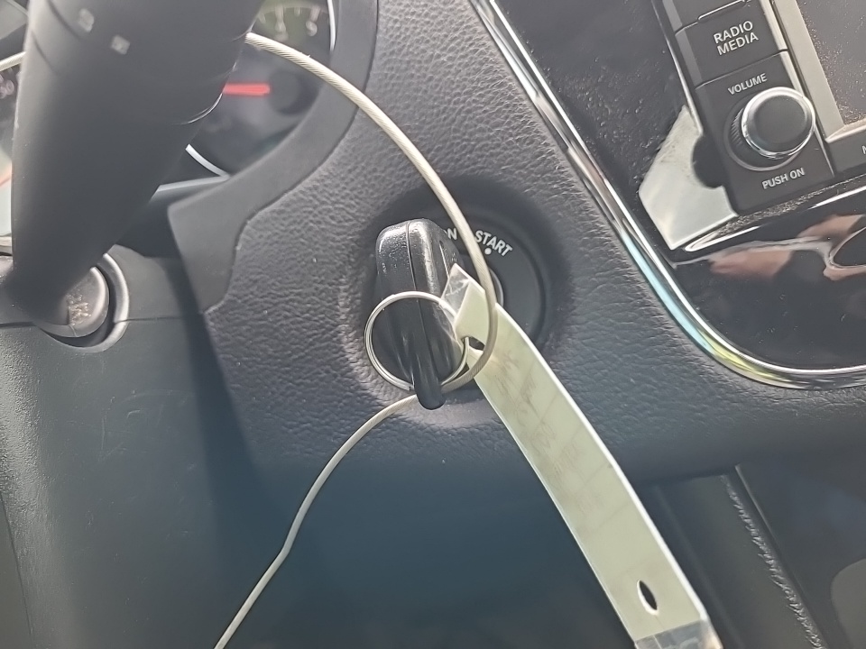 2011 Chrysler 200 S FWD